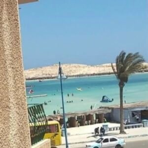 🏖️ شقة غرفتين مطله علي البحر – أمام كوبري روميل مباشرة! 🌊