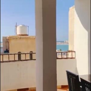 شقه غرفتان بالفيروز فاخره ڤيو بحر امام شاطئ الفيروز 💙🌸🌊